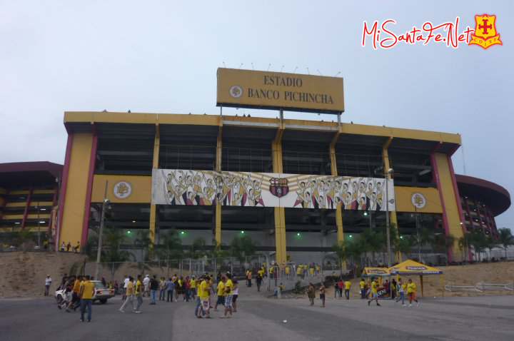 MiSantaFe.Net te trae EN VIVO la Noche Amarilla desde Guayaquil